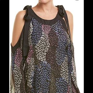 🆕 BCBG MAXAZARIA cold shoulder top